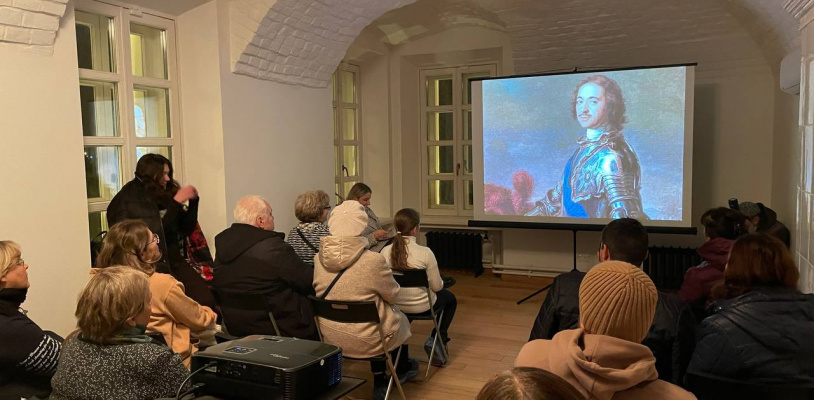 Лекция «История новогодней елки»